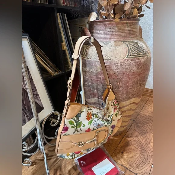 Gucci Flora Hasler Horsebit Hobo - Picture 3 of 7